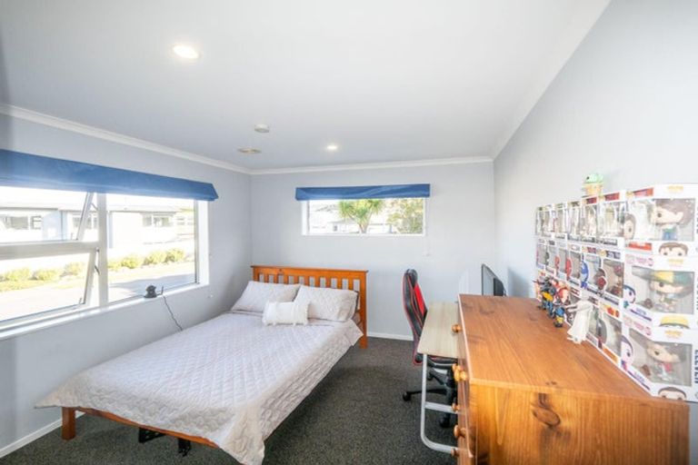 Photo of property in 51 Mauldeth Terrace, Churton Park, Wellington, 6037