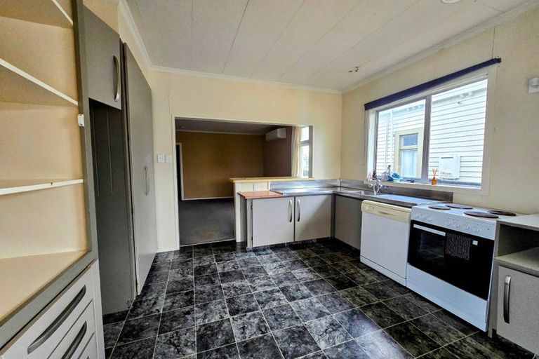 Photo of property in 47 Burns Avenue, Takaro, Palmerston North, 4412