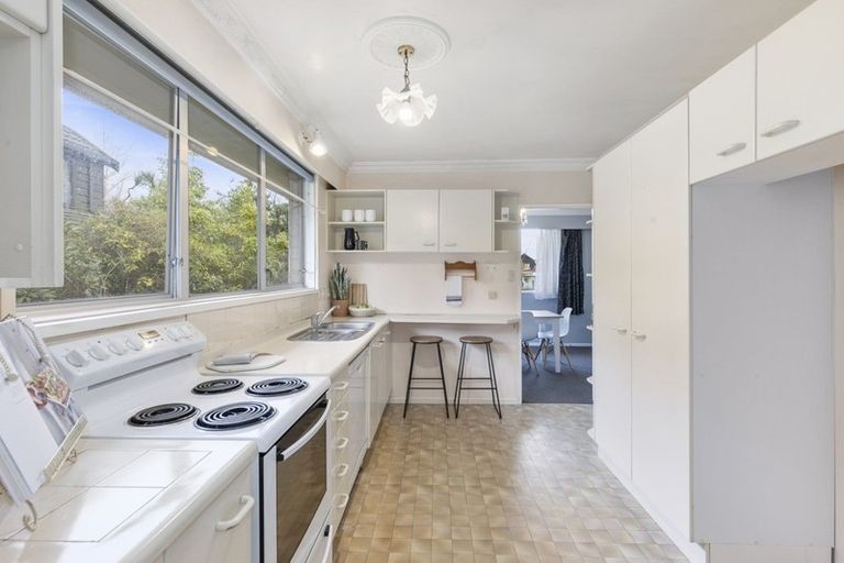 Photo of property in 52a Queens Grove, Hutt Central, Lower Hutt, 5010