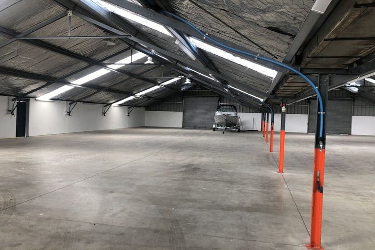 Photo of property in 2 Dunlop Road, Westgate, Auckland, 0814