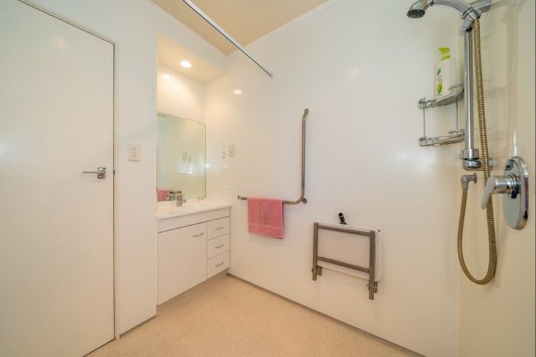 Photo of property in 52 Maymorn Road, Te Marua, Upper Hutt, 5018