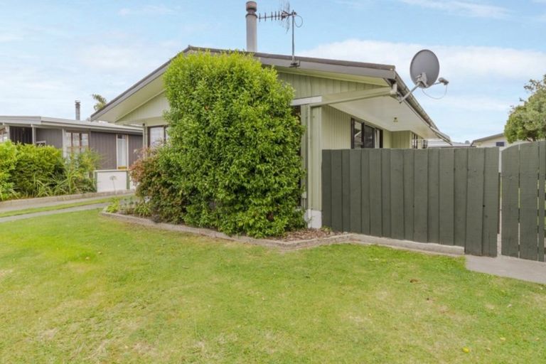 Photo of property in 28 York Avenue, Tamatea, Napier, 4112