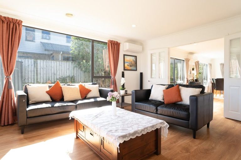 Photo of property in 4 Gifford Grove, Churton Park, Wellington, 6037