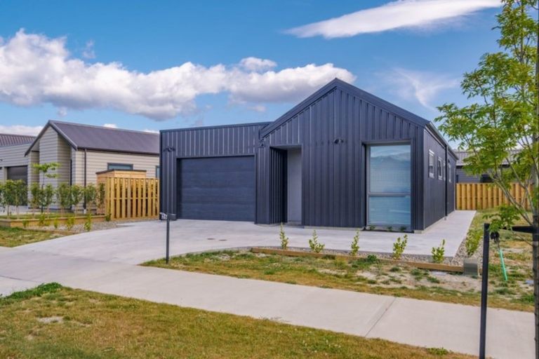 Photo of property in 26 Obelisk Street, Wanaka, 9305