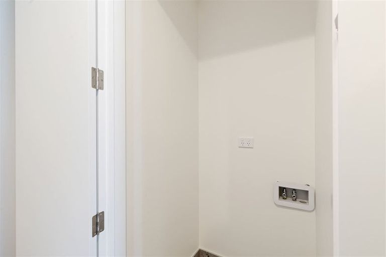 Photo of property in 83a Browns Road, St Albans, Christchurch, 8052