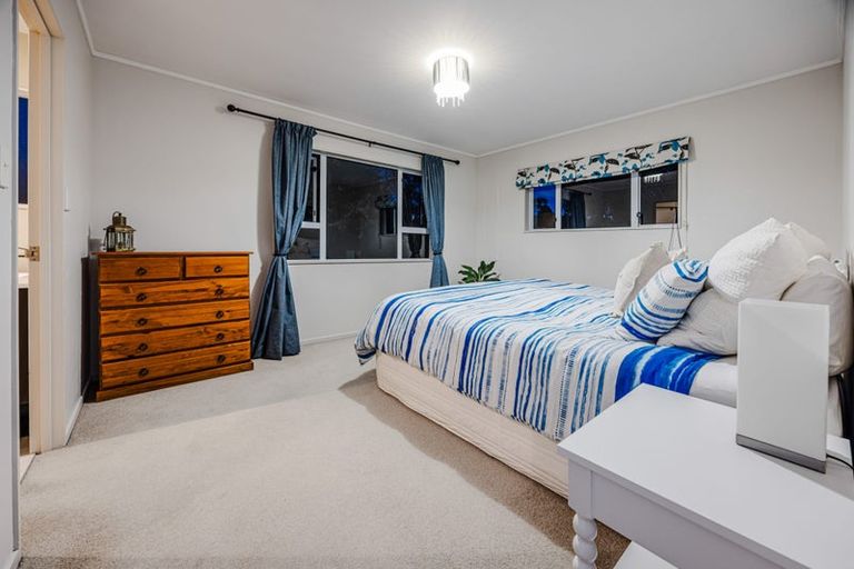 Photo of property in 50 Calluna Crescent, Totara Heights, Auckland, 2105