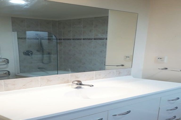 Photo of property in 20 Guthrie Street, Waterloo, Lower Hutt, 5011