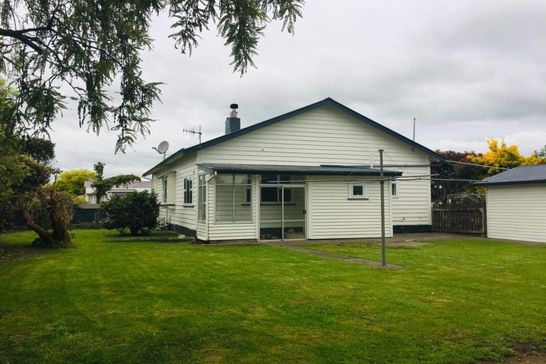 Photo of property in 37 Fox Street, Woodville, 4920