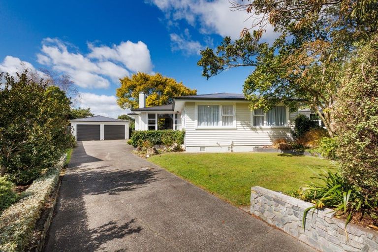 Photo of property in 22 Bond Street, Hokowhitu, Palmerston North, 4410