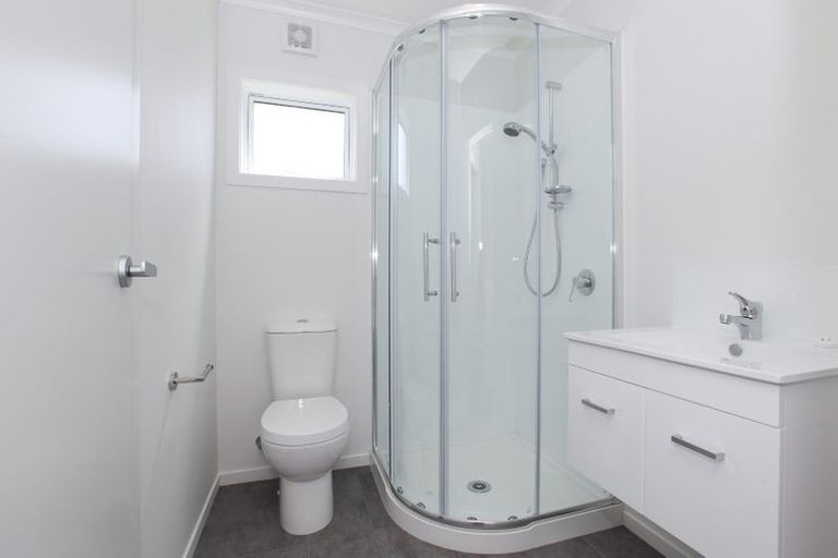 Photo of property in 2/7 Burrows Place, Frankton, Hamilton, 3204