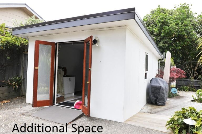 Photo of property in 58 Church Street, Devonport, Auckland, 0624