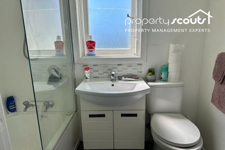 Photo of property in 43 Surrey Street, Caversham, Dunedin, 9012