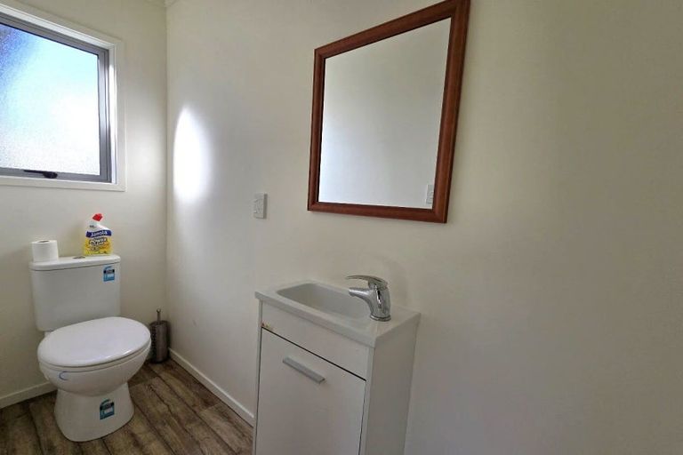 Photo of property in 102 Sands Crescent, Matarangi, Whitianga, 3592