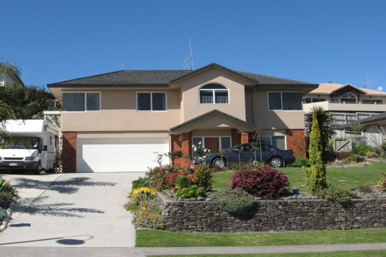 Photo of property in 31 Village Park Drive, Welcome Bay, Tauranga, 3112