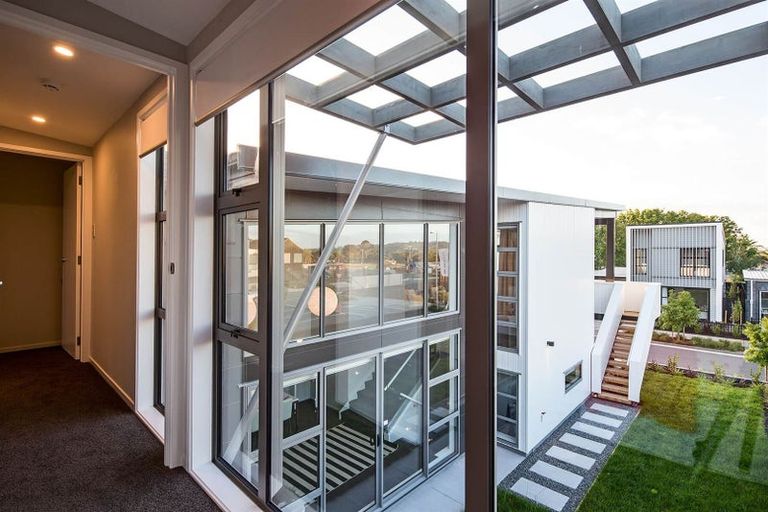 Photo of property in 4 Liquidambar Drive, Hobsonville, Auckland, 0616