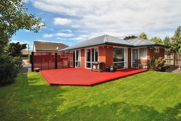 Photo of property in 67a Bower Avenue, New Brighton, Christchurch, 8083