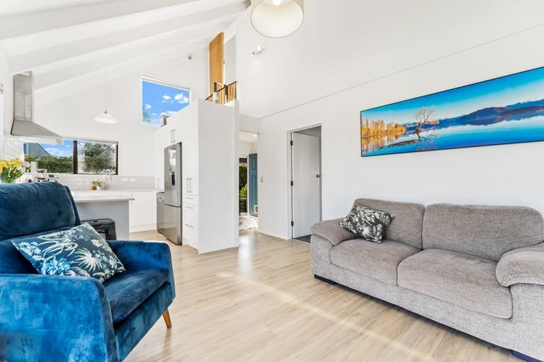 Photo of property in 17 Zealandia Road, Manly, Whangaparaoa, 0930