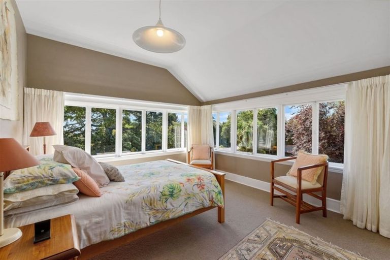 Photo of property in 56 Dyers Pass Road, Cashmere, Christchurch, 8022