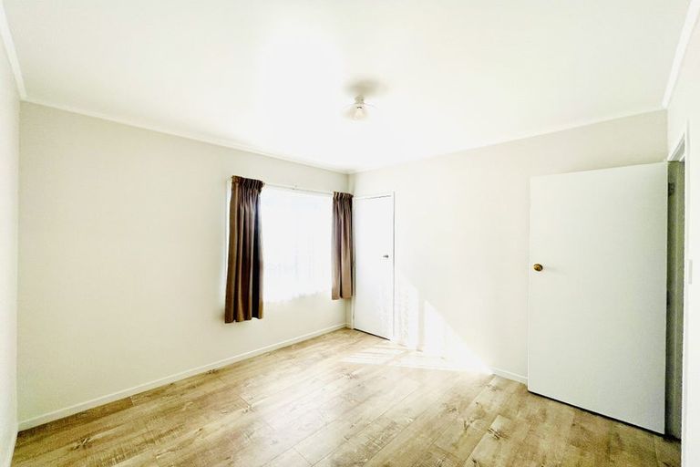 Photo of property in 4 Smedley Street, Manurewa, Auckland, 2102