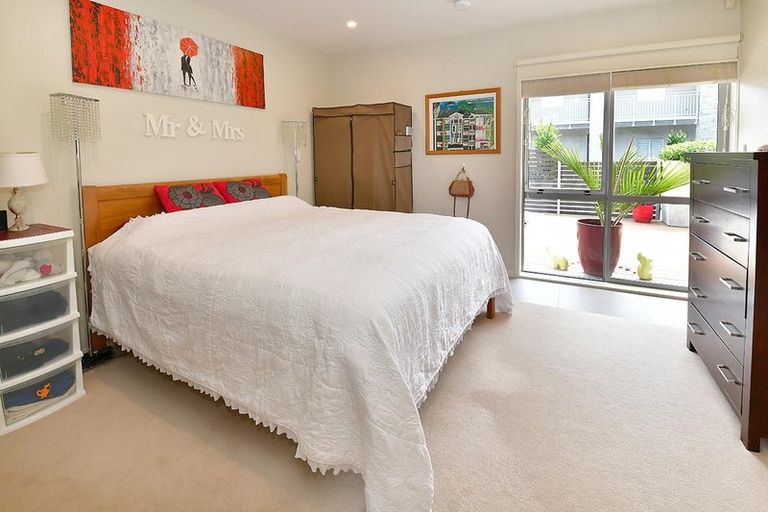 Photo of property in 215/252 Centreway Road, Orewa, 0931