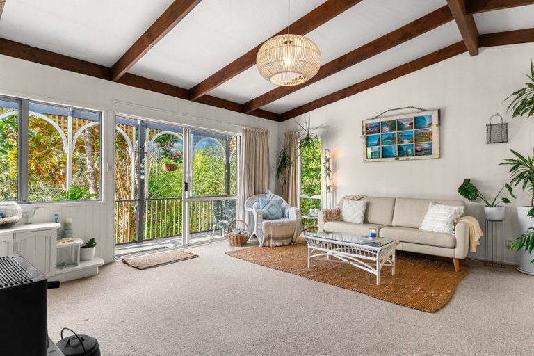 Photo of property in 12 Whangarei Heads Road, Onerahi, Whangarei, 0110