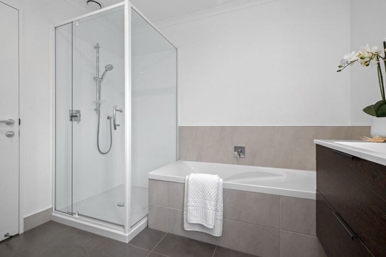 Photo of property in 13 O Ruamano Crescent, Pukekohe, 2120