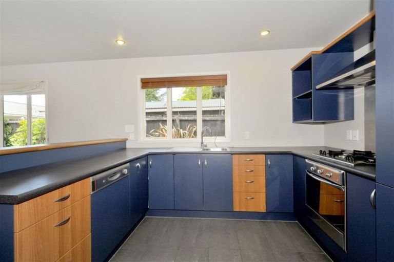 Photo of property in 19a Beatrice Place, Avonhead, Christchurch, 8042