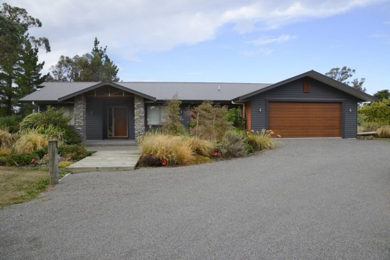 Photo of property in 1 Campbell Drive, Martinborough, 5711