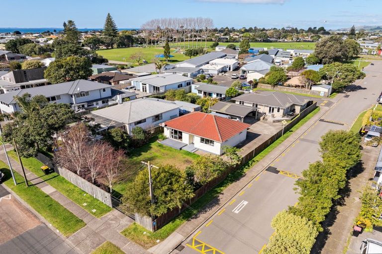 Photo of property in 12a Tui Street, Mount Maunganui, 3116