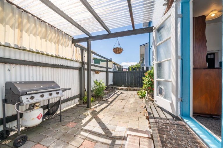 Photo of property in 6/100 Martin Street, Wallaceville, Upper Hutt, 5018