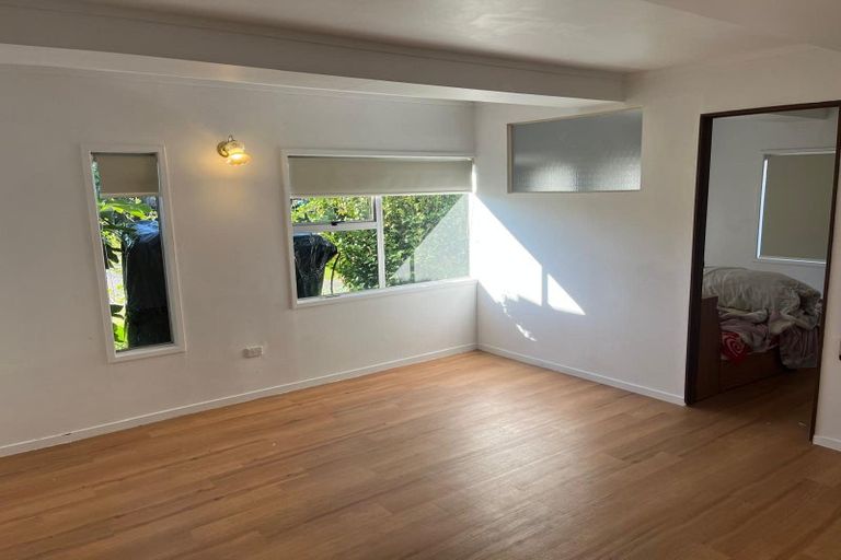 Photo of property in 39 Marvon Downs Avenue, Pakuranga Heights, Auckland, 2010