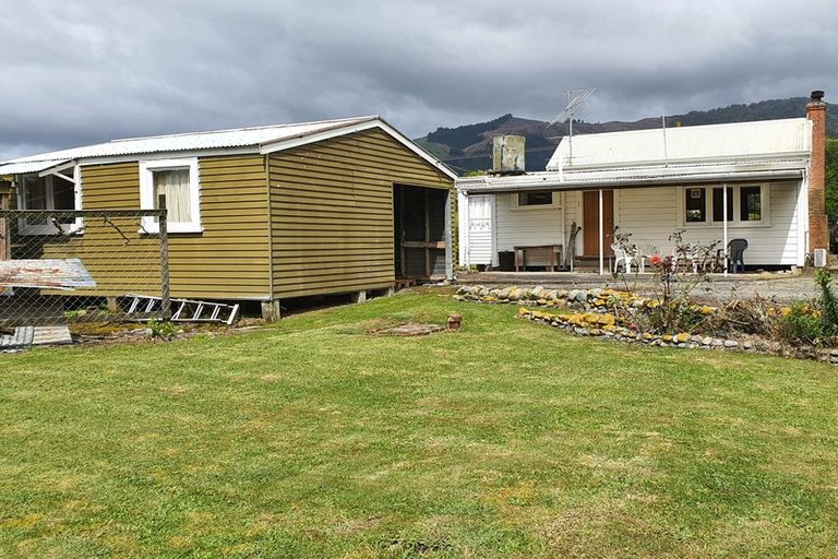 Photo of property in 1 Landsdowne Street, Clifton, Takaka, 7183