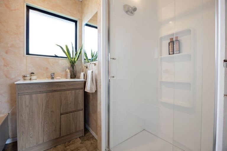 Photo of property in 71a Kahikatea Drive, Melville, Hamilton, 3206