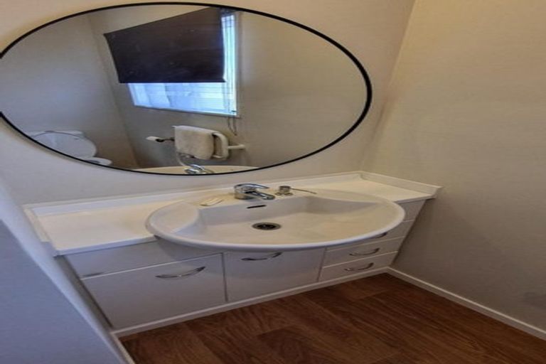 Photo of property in 34 Sequoia Crescent, Owhata, Rotorua, 3010