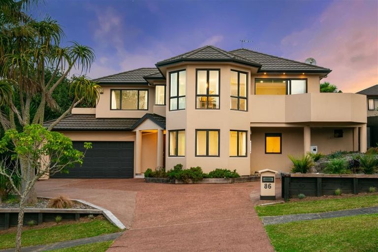 Photo of property in 86 San Valentino Drive, Henderson, Auckland, 0612