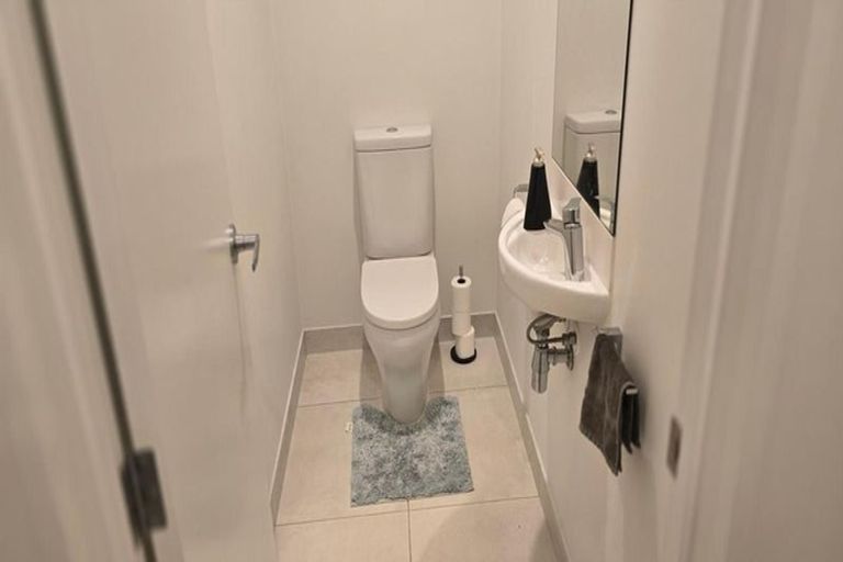 Photo of property in 58 Matairangi Avenue, Totara Heights, Auckland, 2105