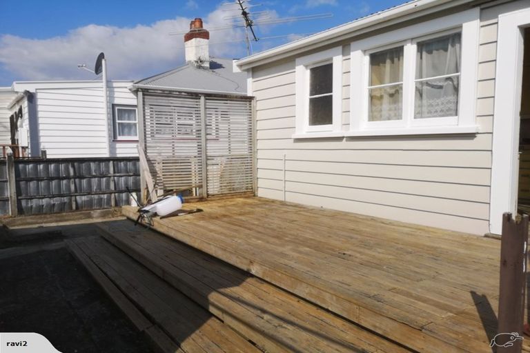 Photo of property in 45 Awamutu Grove, Waiwhetu, Lower Hutt, 5010