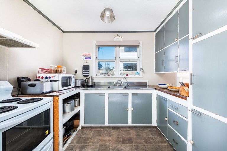 Photo of property in 2a Brandon Road, Glen Eden, Auckland, 0602