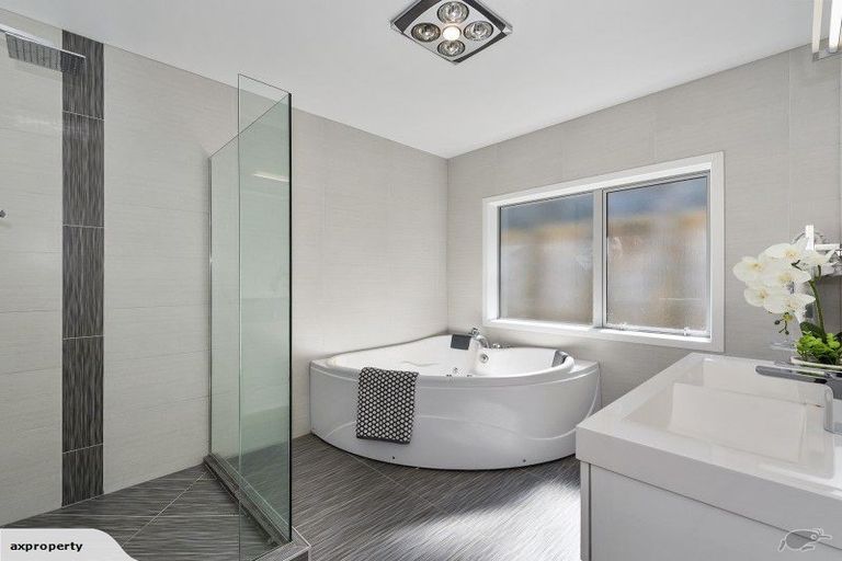 Photo of property in 11 Castleton Way, Flagstaff, Hamilton, 3210