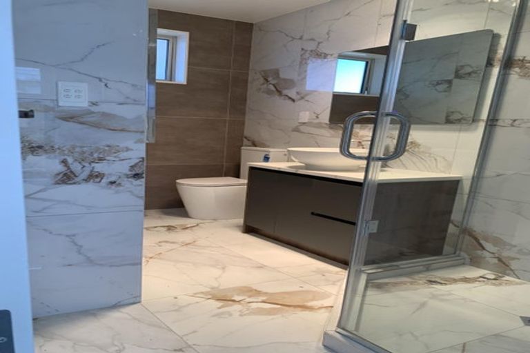 Photo of property in 26 Ballyalton Crescent, Flat Bush, 2019