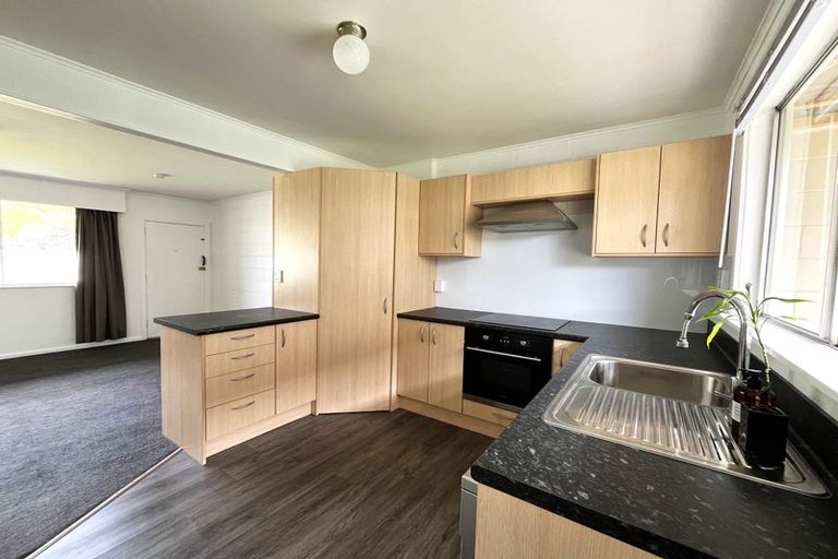 Photo of property in 1/246 Main Road, Tawa, Wellington, 5028