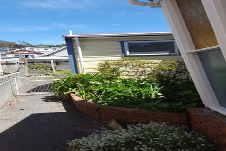 Photo of property in 34 Kilbirnie Crescent, Kilbirnie, Wellington, 6022