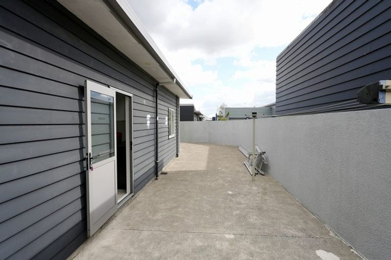 Photo of property in 27 Rosalie Terrace, Kelvin Grove, Palmerston North, 4414