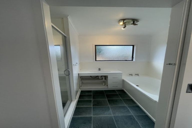 Photo of property in 2 Fairdale Avenue, Red Hill, Papakura, 2110