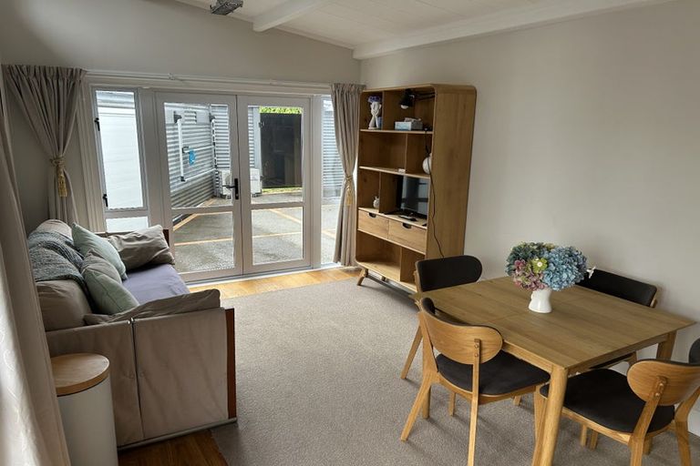 Photo of property in 31 Queen Street, Cambridge, 3434