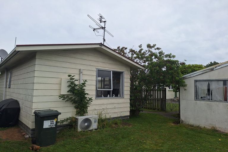 Photo of property in 746 Main North Road, Belfast, Christchurch, 8051