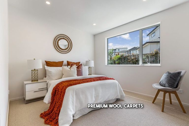 Photo of property in 35 Lawson Creek Street, Massey, Auckland, 0614