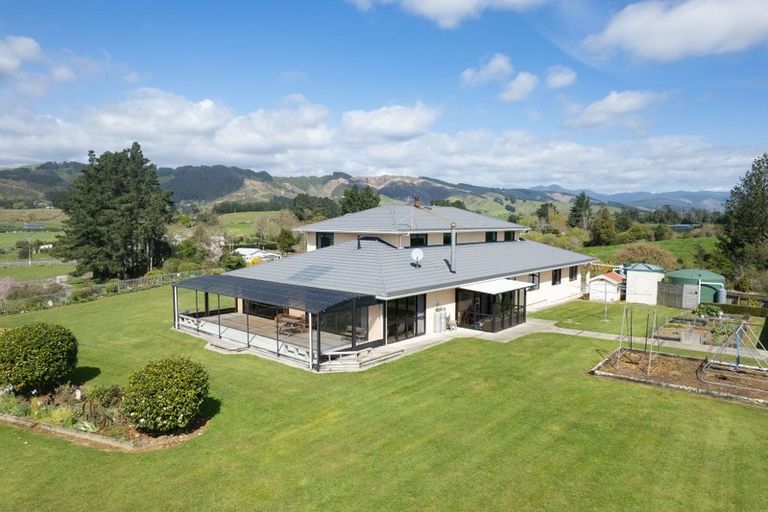 Photo of property in 15 Tavistock Road, Koputaroa, Levin, 5575