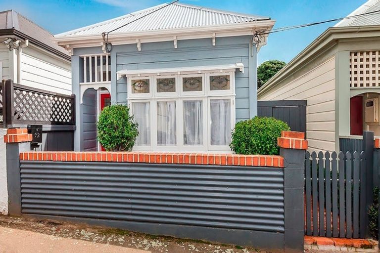 Photo of property in 92 Rintoul Street, Newtown, Wellington, 6021