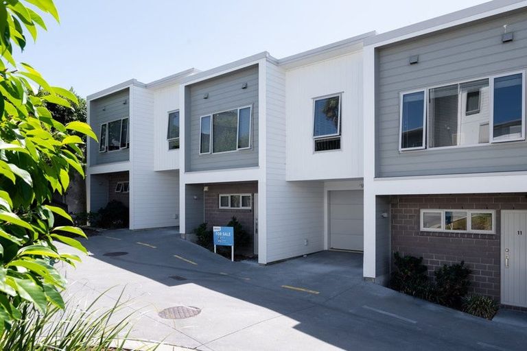 Photo of property in 10/19 Ruakiwi Road, Hamilton Lake, Hamilton, 3204